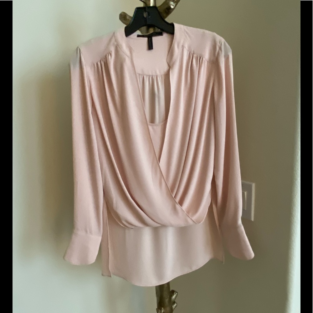 BCBGMAXAZRIA BLUSH HIGH LOW BLOUSE